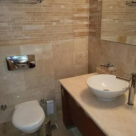 Apartment Gold